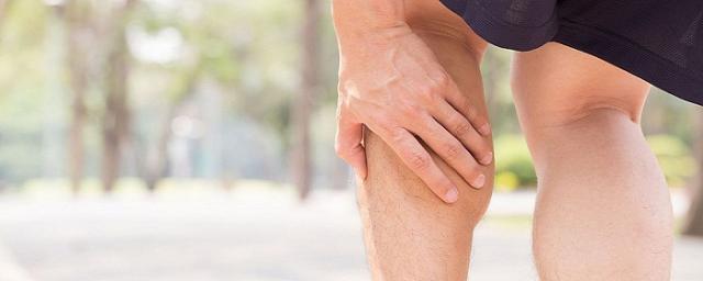 Терапевт Лапа предупредила, что причиной болей в ногах после 50 лет может быть лишний вес