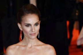 Натали Портман предстала в смелых образах на обложке Vogue