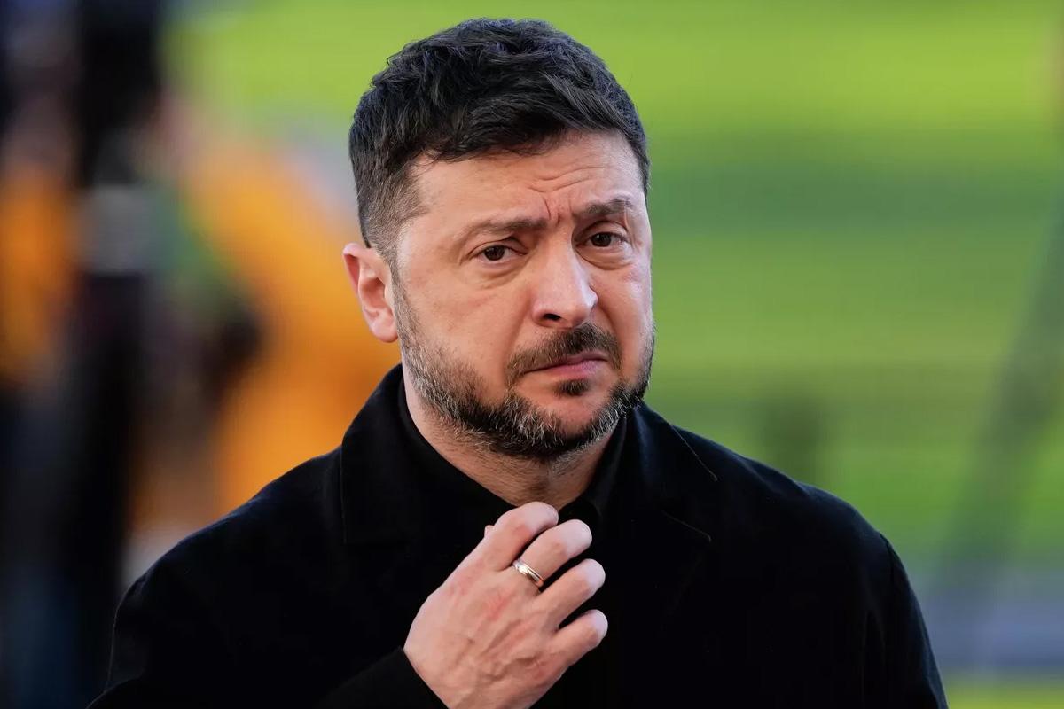 Скоро долетит: Зеленский подписал планы июньских ударов по российской территории