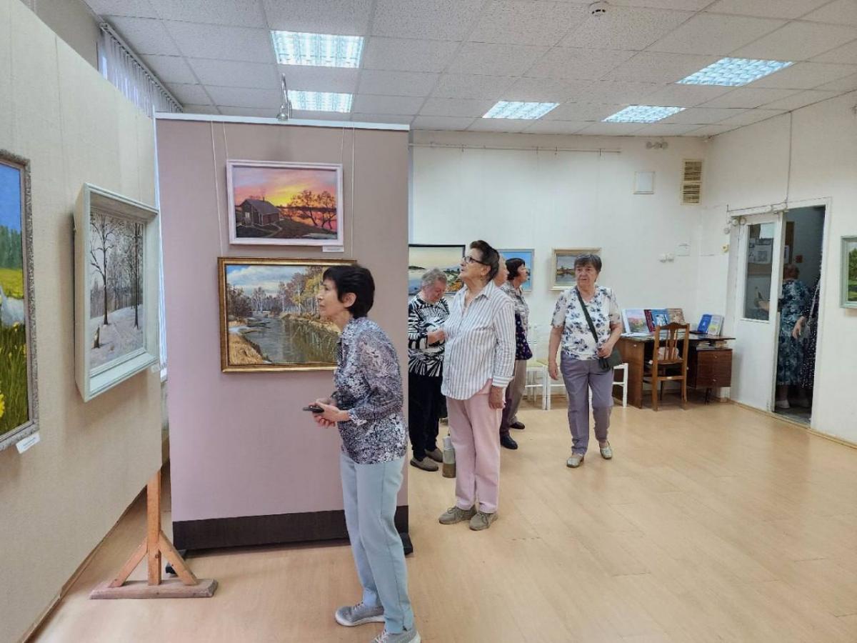 В Красноармейске Городского округа Пушкинский открылась выставка современного художника Александра Ларина