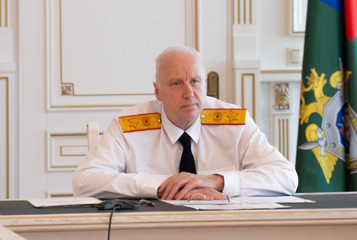 Прохожие спасли малыша от женщины с ножом в Ленинградской области