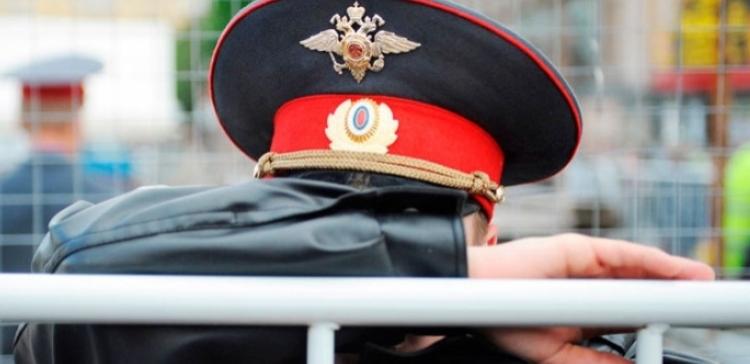 В Казани осудили укусившего полицейского за колено мужчину