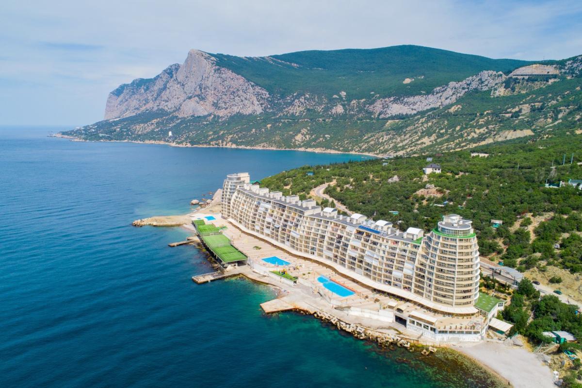 В июне заполняемость отелей в Крыму составила 50%
