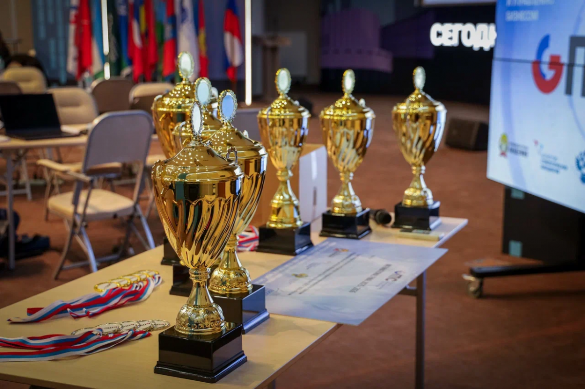 Команда Президентской академии победила в юбилейном финале чемпионата Global Management Challenge 2026