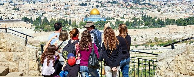 Israel plans to start accepting tourists vaccinated with Sputnik V from November 15