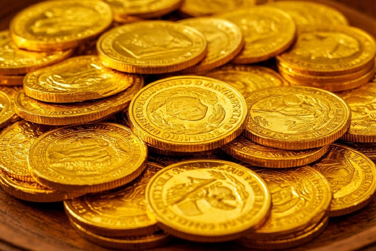 Нотариус случайно нашел клад с золотыми монетами на 297 миллионов рублей