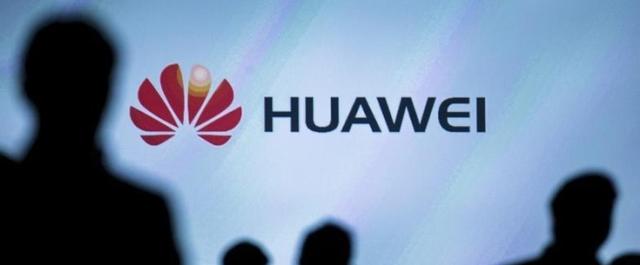 Huawei планирует выпустить складной смартфон с двумя экранами