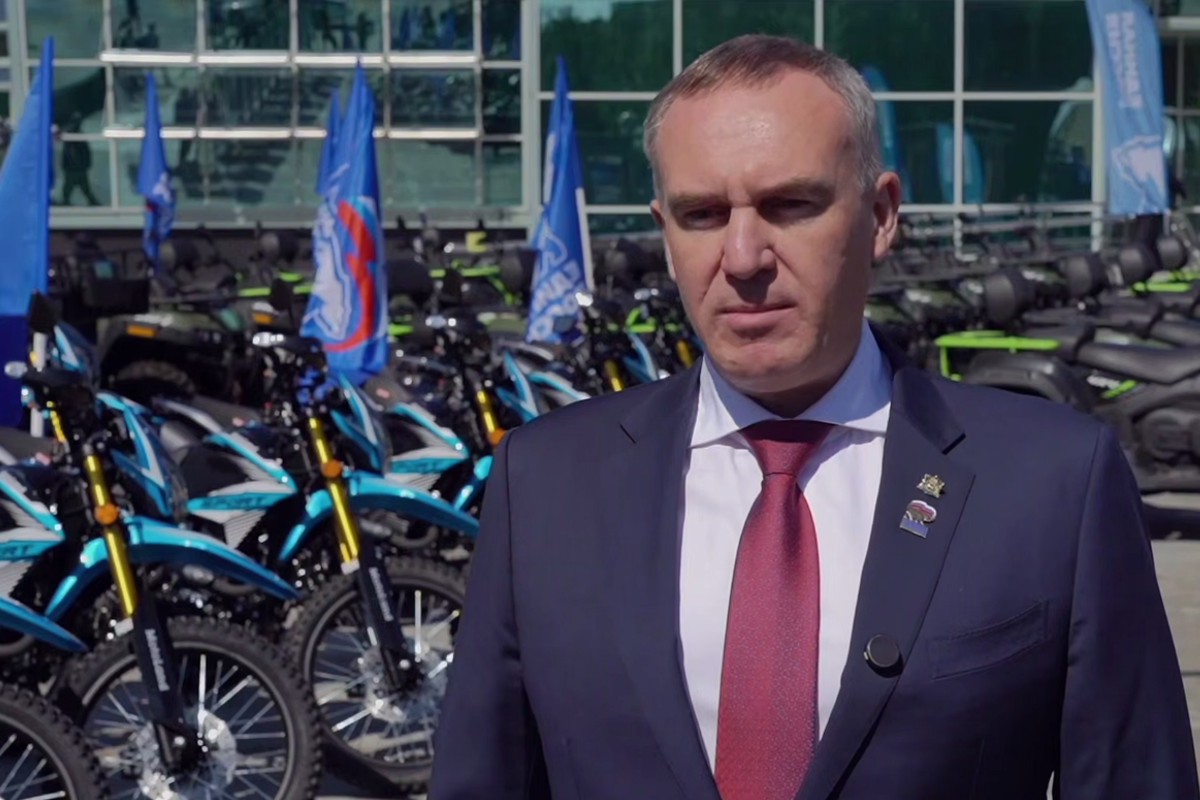 «ЕР» в Ханты-Мансийском АО при участии губернатора Руслана Кухарука отправило на фронт более 100 единиц транспорта