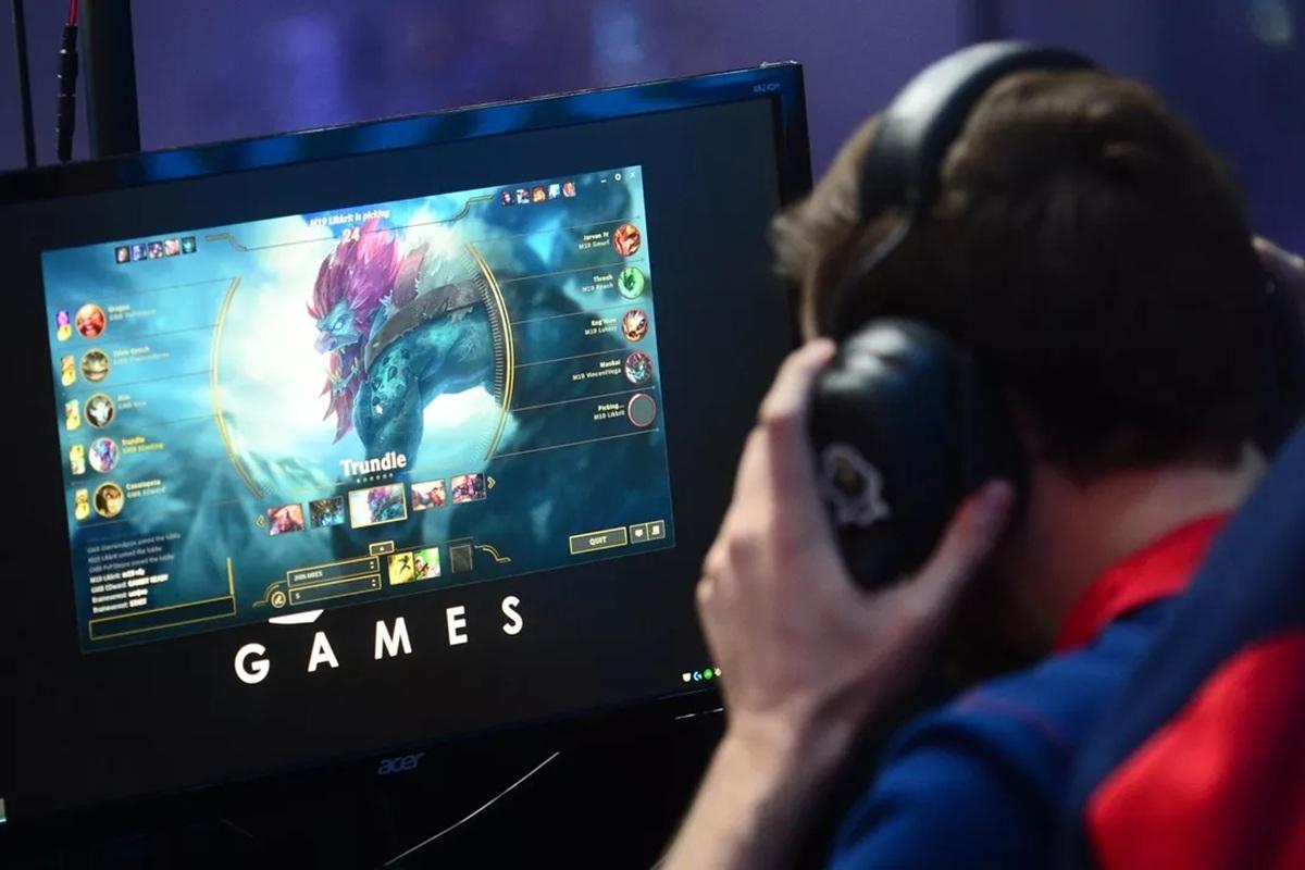 В Общественной палате предложили ввести паспортную идентификацию для контента 18+