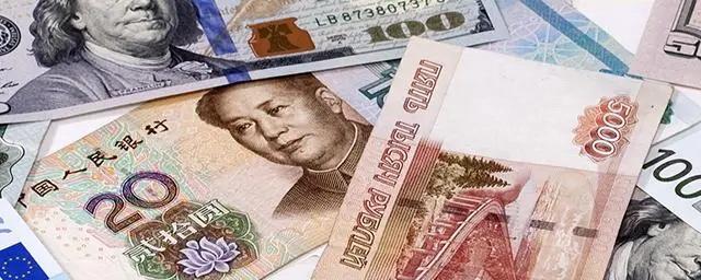 Экономист Бабин не исключил падения рубля к китайскому юаню и гонконгскому доллару