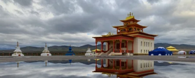 В Бурятии появился новый храм — дворец Будды Ваджрадхары