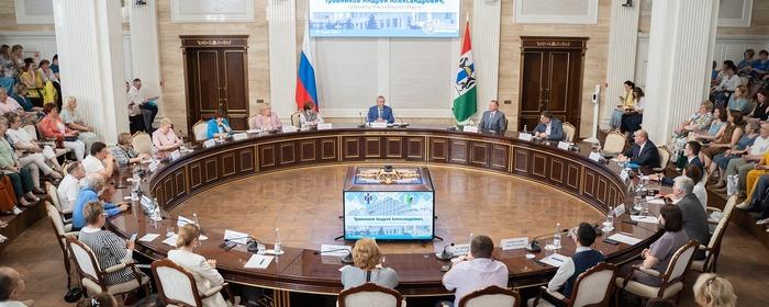 Власти Новосибирской области утвердили повышение зарплат бюджетникам на 7,5% с 1 октября