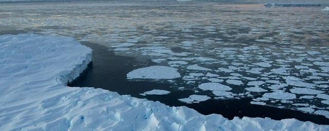 В МЧС просят петербуржцев не выходить на лед