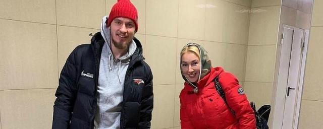 Лера Кудрявцева посвятила выходные дочке и мужу-хоккеисту