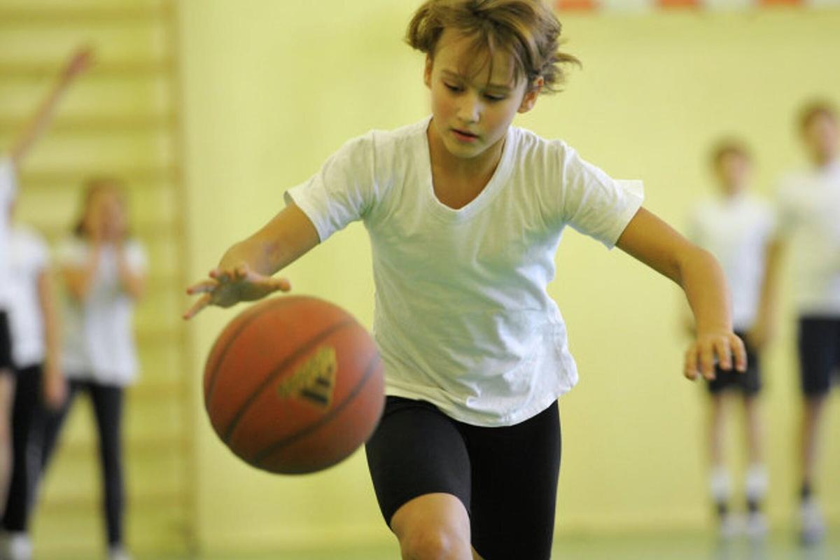 В Тюменской области дети чаще всего записываются в художественные и спортивные кружки