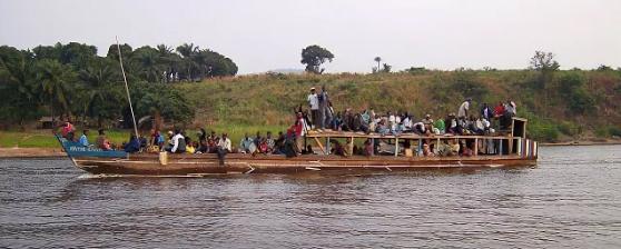 30 человек стали жертвами крушения и затопления лодки в Конго