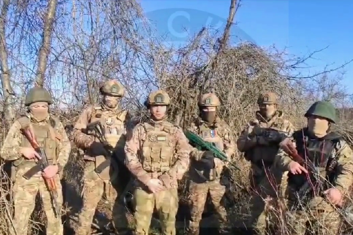 Бойцы СВО призвали снести памятник «русофобу Жванецкому» в Ростове
