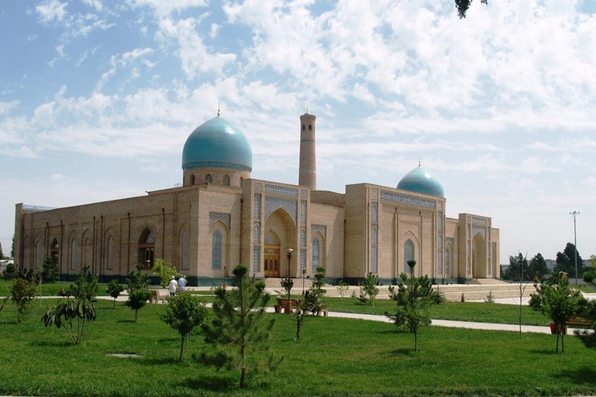 За первые пять месяцев 2025 года Узбекистан посетило рекордное количество российских туристов