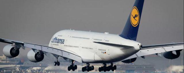 Компания Lufthansa приостановила авиаперелеты в воздушном пространстве Белоруссии