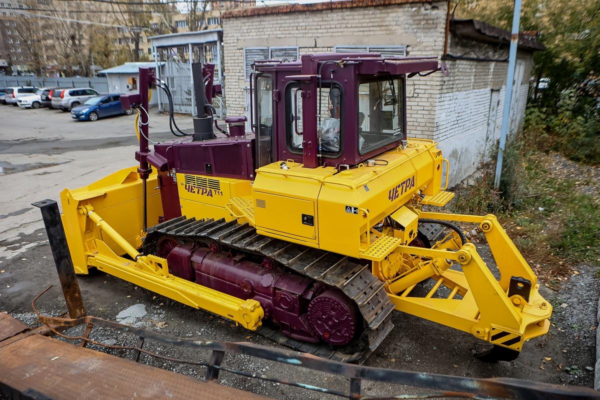 Уборка будет технологичнее и эффективнее: в Новосибирск доставили первую партию новой дорожной техники