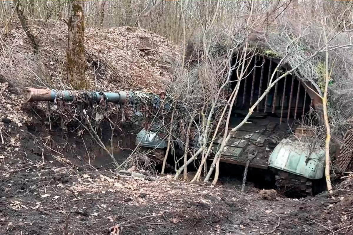 Экипаж Т-72 продолжил бой даже после вражеского попадания в ДНР (террористическая организация на территории Донецкой области Украины)