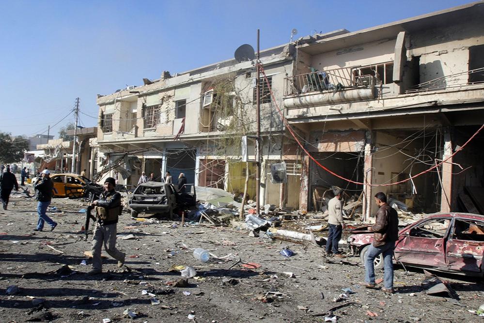 В Багдаде при взрыве заминированной машины погибли более 20 человек