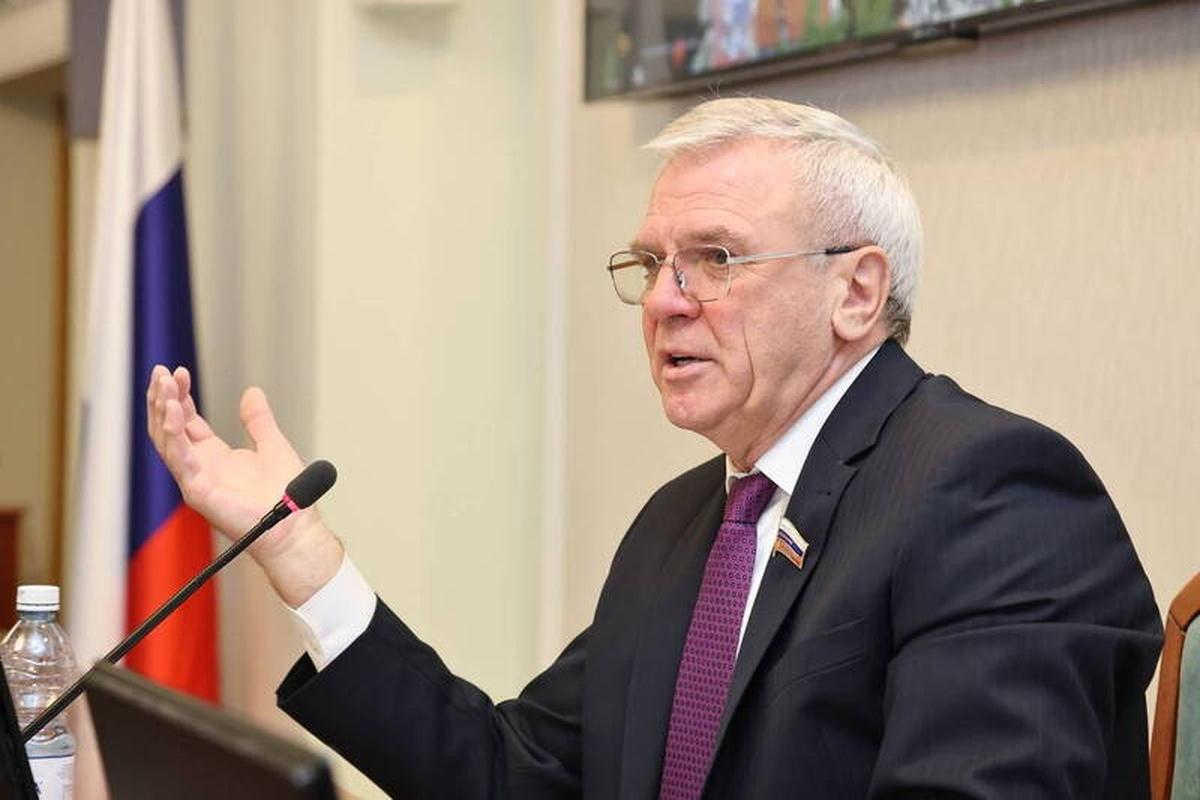 Спикер Нижегородского ЗС Евгений Люлин: В Госдуме рассмотрят законопроект о запрете продажи вейпов