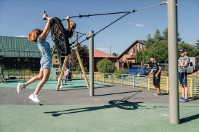 В г.о. Щелково в течение года установят 20 детских и спортивных площадок