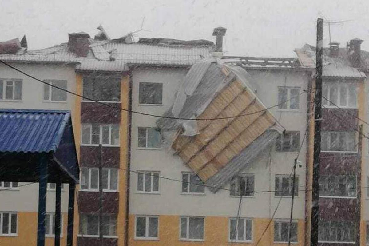 МЧС предупредило жителей Сахалинской области о приближении урагана