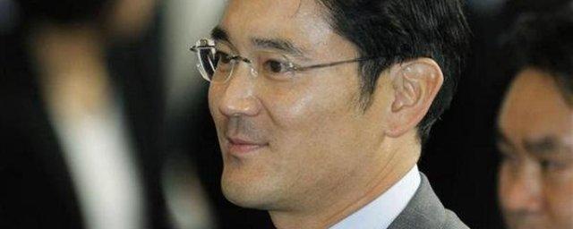 Акции Samsung Electronics дешевеют на фоне ареста главы корпорации