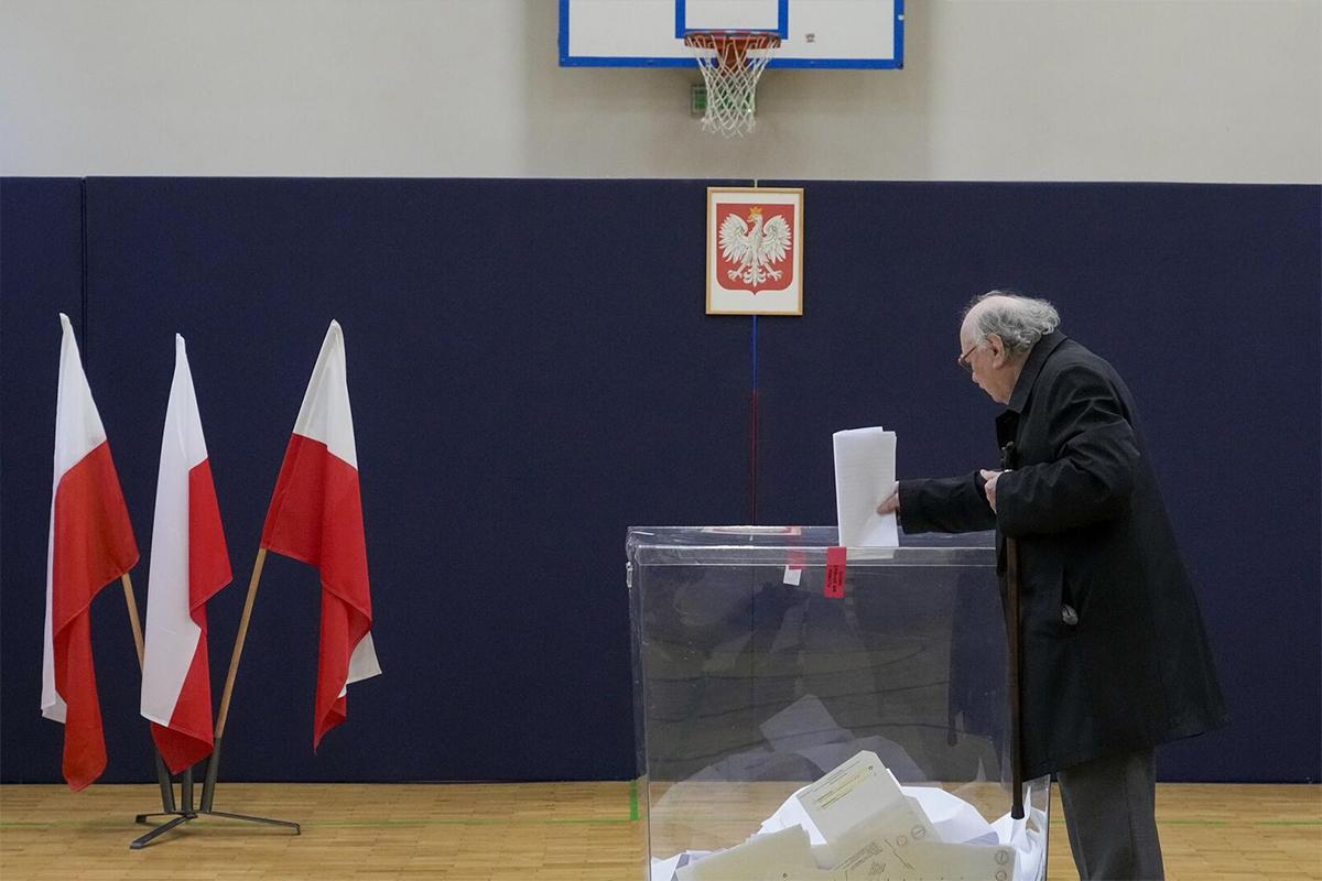 В США попросили ЕК организовать брифинг по фальсификациям в Польше