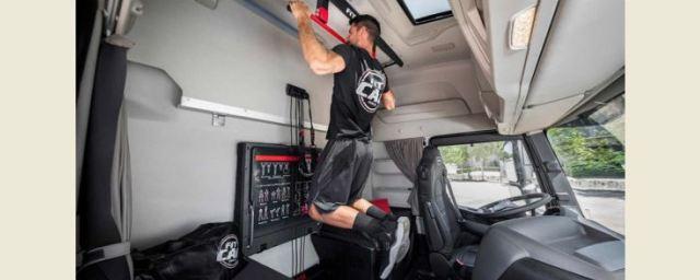 Iveco представила грузовой автомобиль с тренажерным залом в кабине