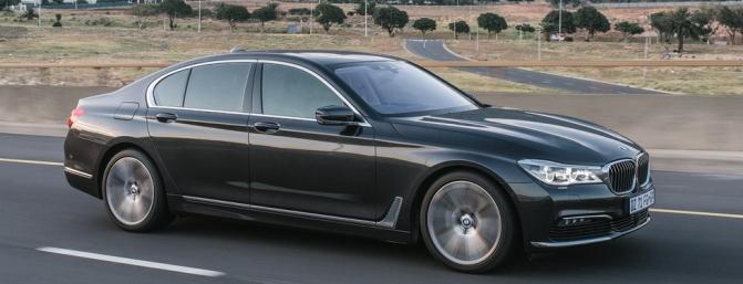 BMW объявила российские цены на седаны 7-й серии