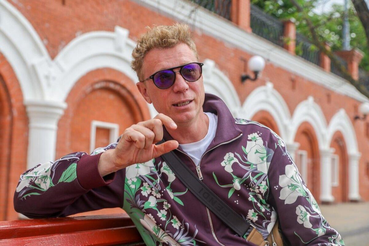 Кинула Пугачева, Ротару кормила картошкой. Почему Сергей Лавров невзлюбил «неприятного» Шамана?