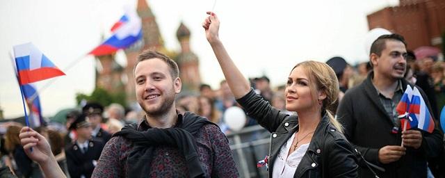 ВЦИОМ: 47% россиян довольны своей жизнью