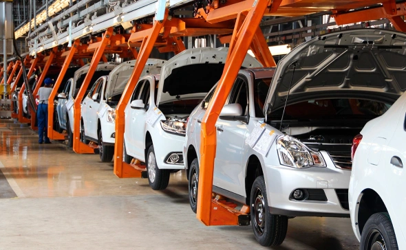 Мантуров сообщил о возобновлении производства на бывшем заводе Volkswagen