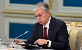 Токаев поблагодарил Путина и Лукашенко за содействие в освобождении казахстанца