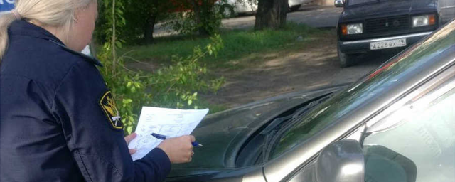 На дороге Абакана приставы за три часа арестовали машины должников на 5 млн рублей