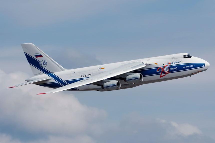 В Нур-Султане задержали самолет «Волга-Днепр» из-за таможенных нарушений