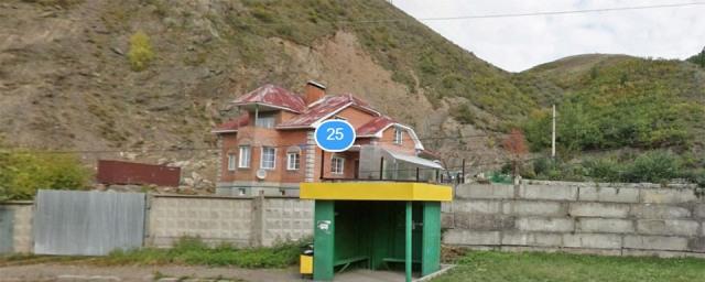 В Красноярске возникла угроза обрушения горы Вышки на частные дома
