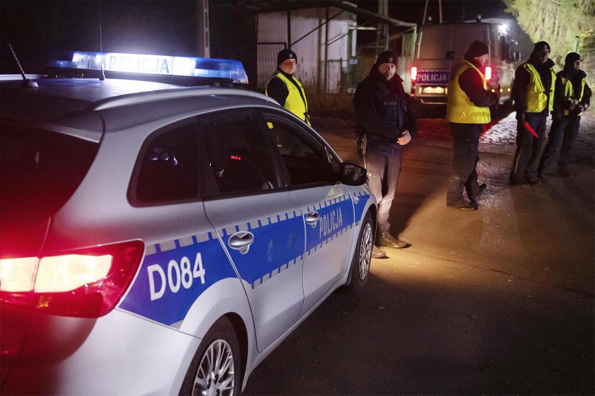 На северо-западе Польши упал неопознанный дымящийся объект