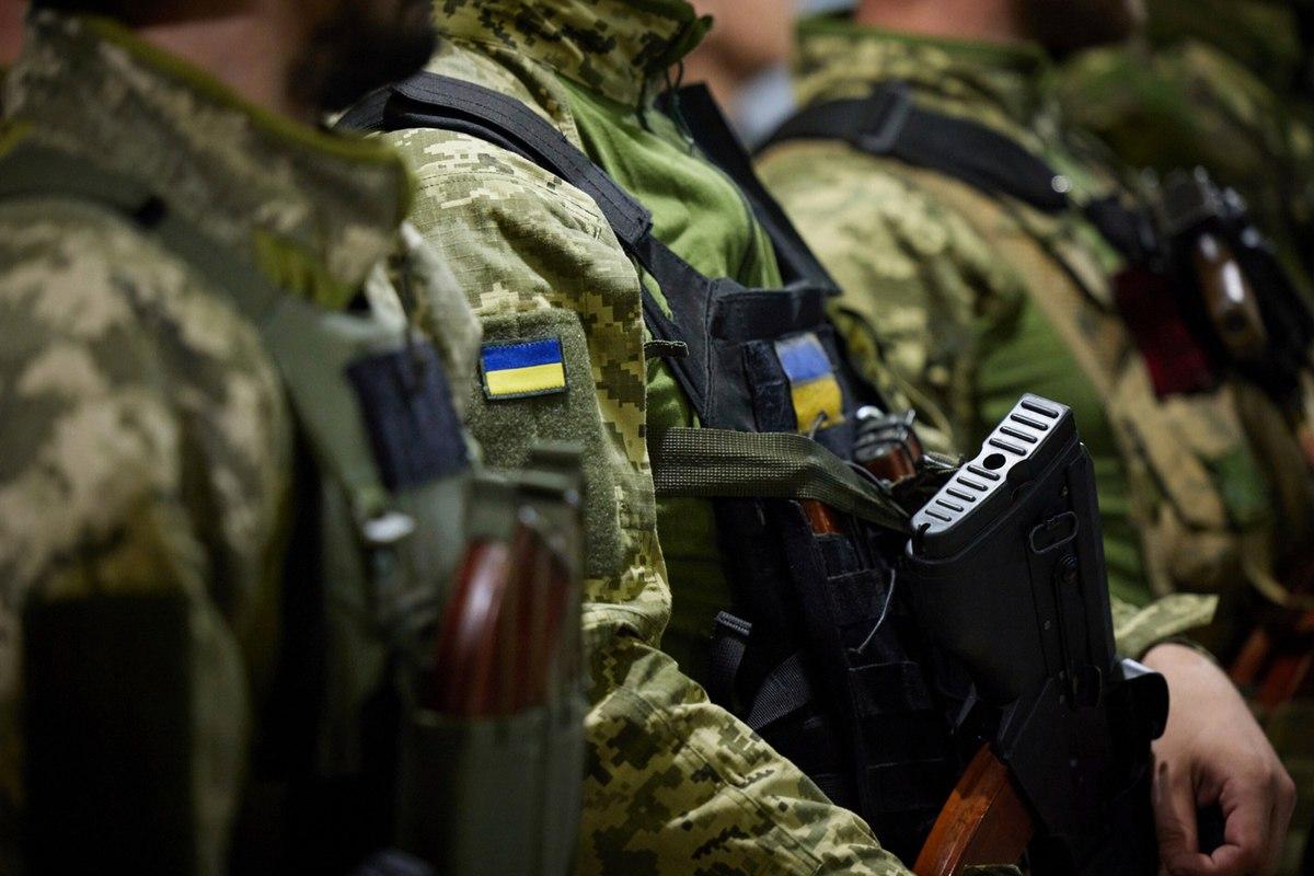 Зеленский рассказал, сколько человек насчитывает украинская армия