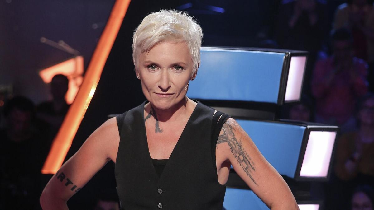 Дякует украинцам и не знает правды. Почему опять отменяют Диану Арбенину?