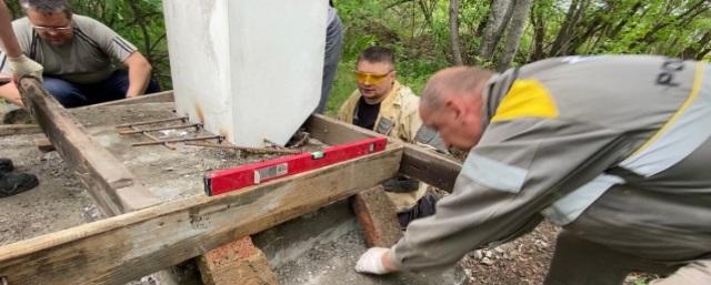 В Нижнем Тагиле активисты восстанавливают украденный памятник участникам ВОВ