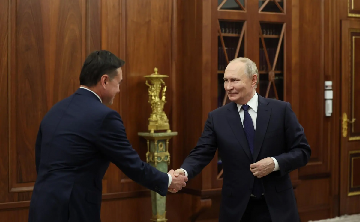 Губернатор Подмосковья Андрей Воробьев поздравил Президента Владимира Путина с днем рождения и поблагодарил за поддержку предложений региона