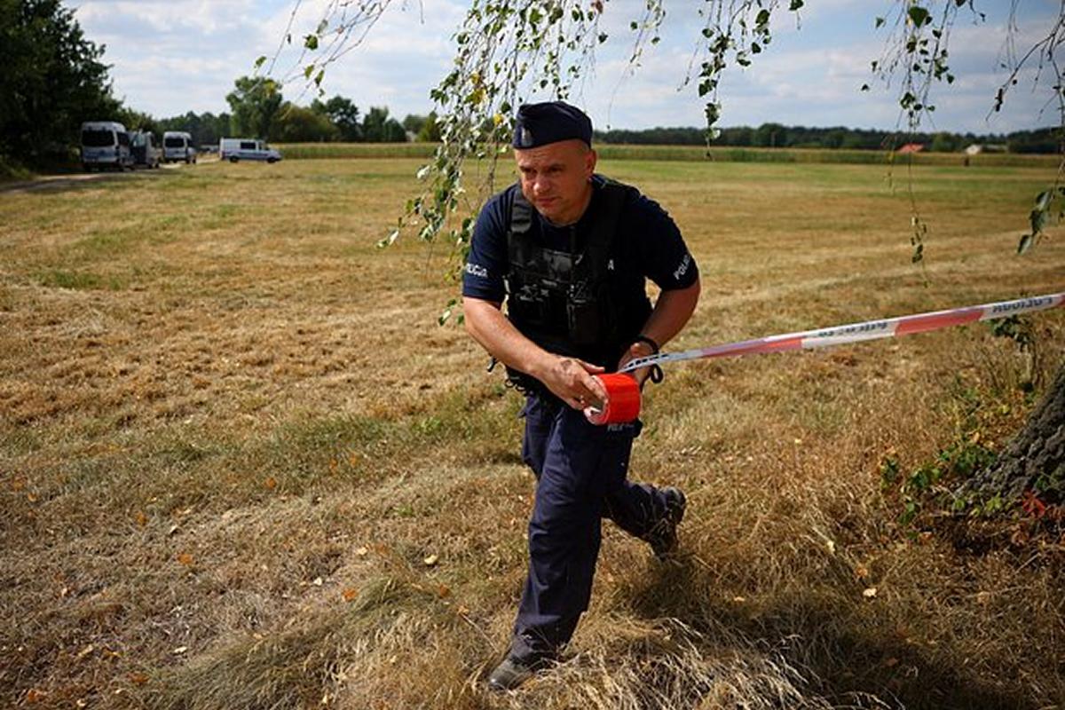 Стали известны подробности крушения дрона в Польше: основной версией названа контрабанд