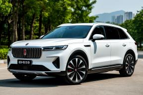 В России ряд автомобильных марок подняли цены на машины