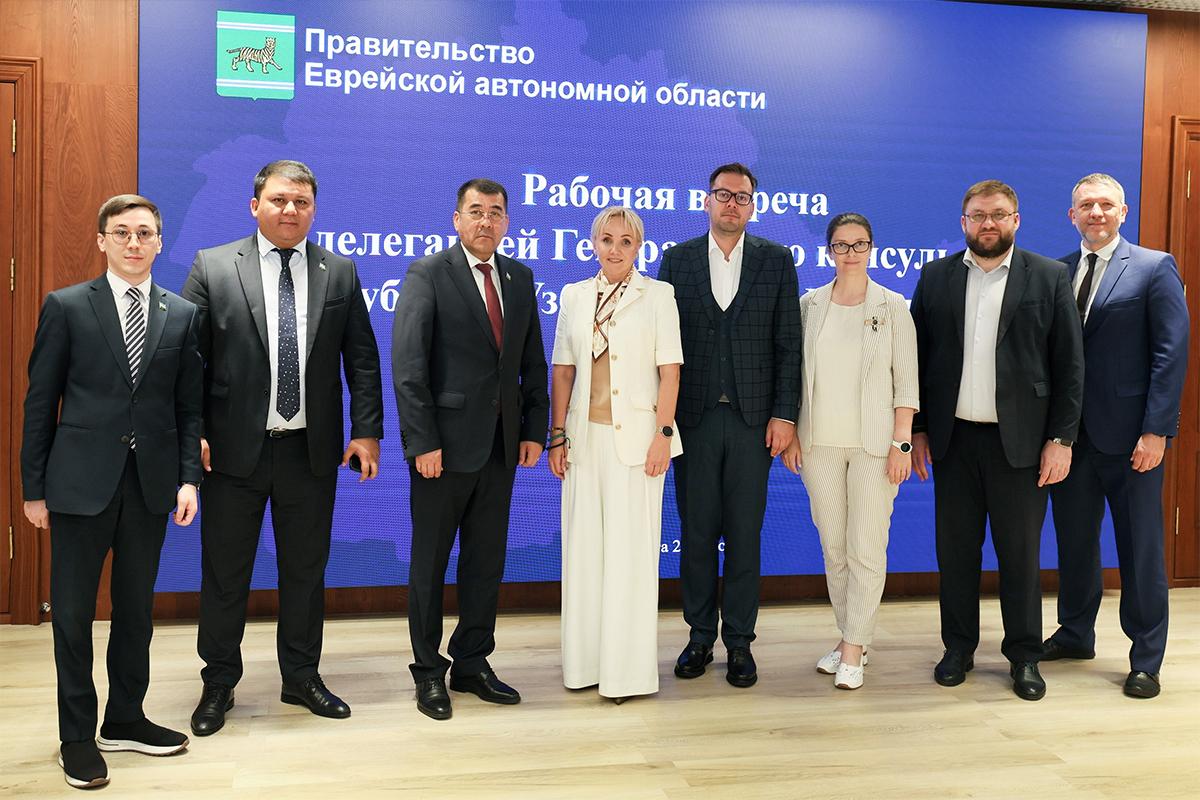 ЕАО посетил министр просвещения РФ Сергей Кравцов