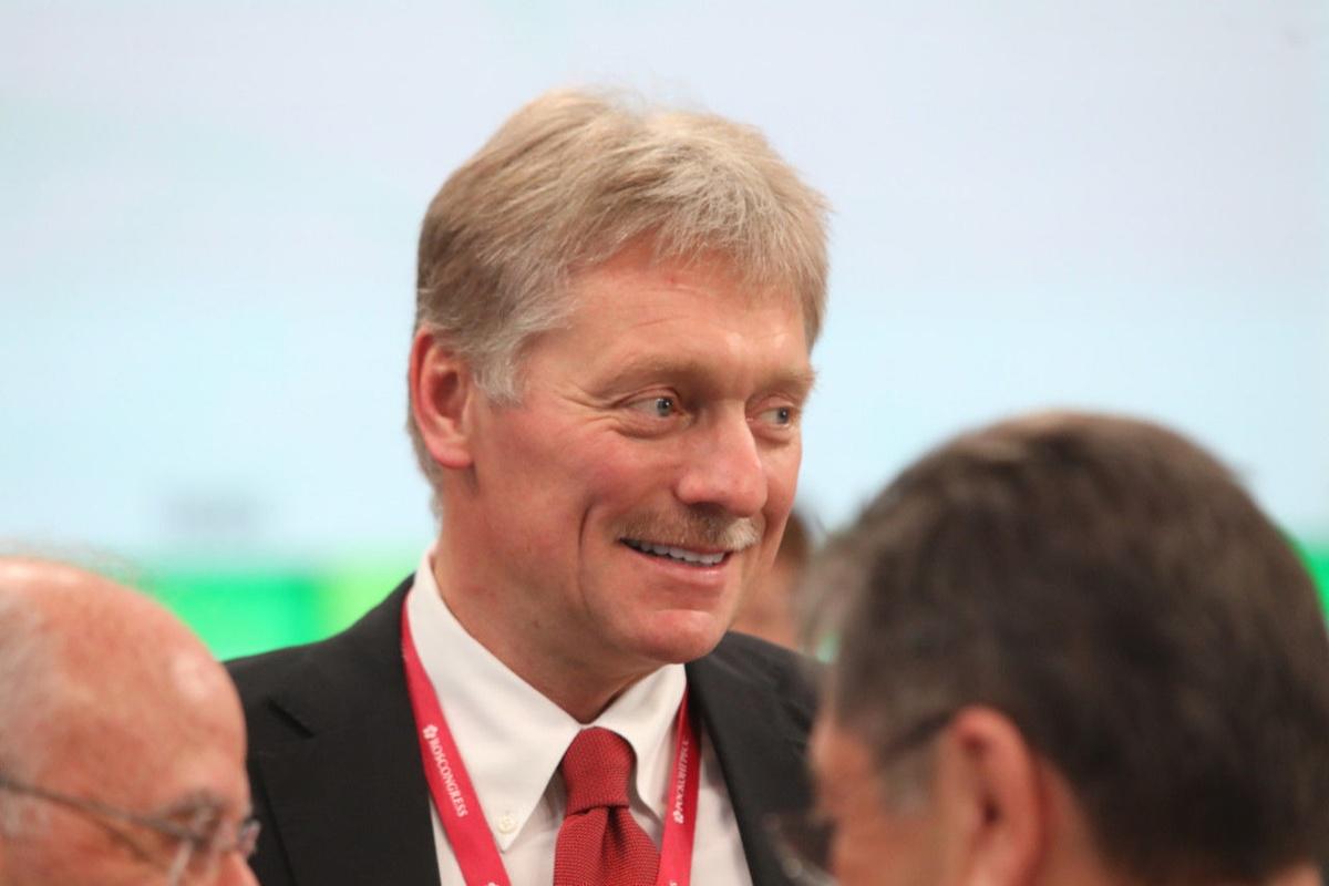 Песков заявил, что выход на мирные переговоры выше вопроса о легитимности Зеленского