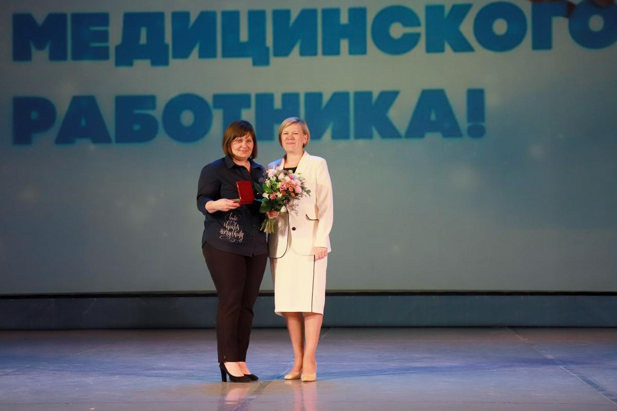 В Красногорске медиков поздравили с наступающим профессиональным праздником